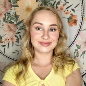 Meet your Posher, Casey